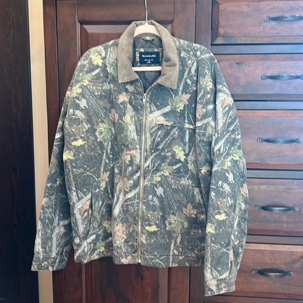 Abercrombie and Fitch Men’s Camo jacket